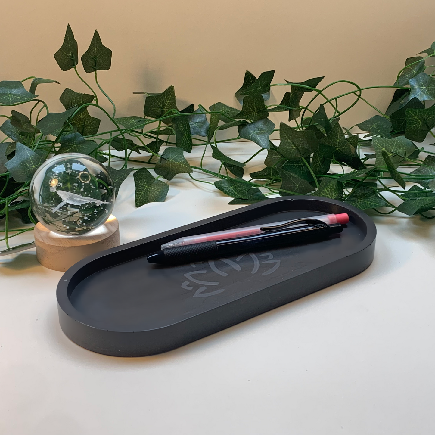 D-Day| Oval Trinket tray