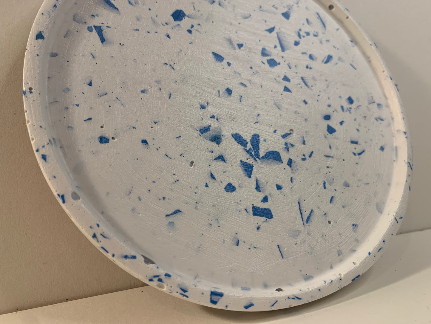 I'm fine | Indigo round plate - defect