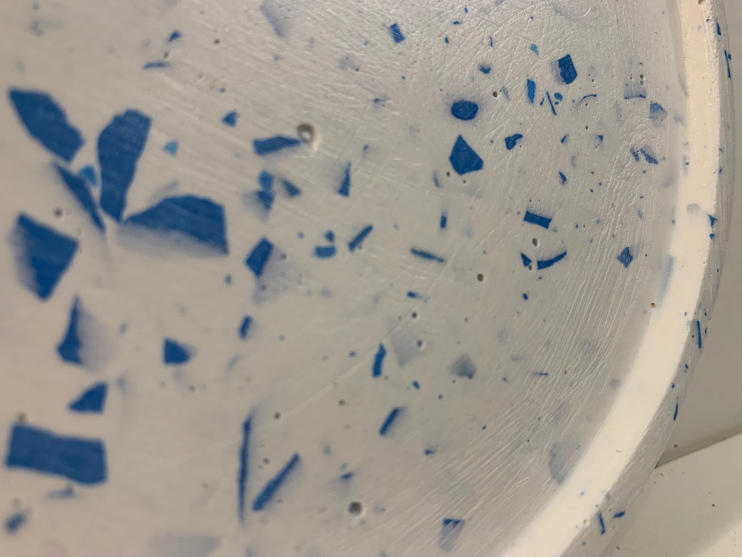I'm fine | Indigo round plate - defect
